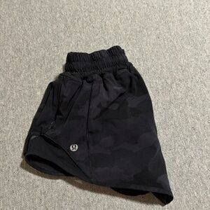 Lululemon Hotty Hots 2.5 LR